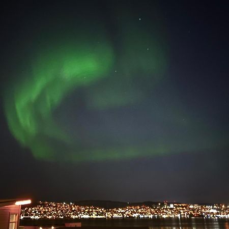 Polar Cozy Apartment - With View And Free Parking Tromsø Exterior foto