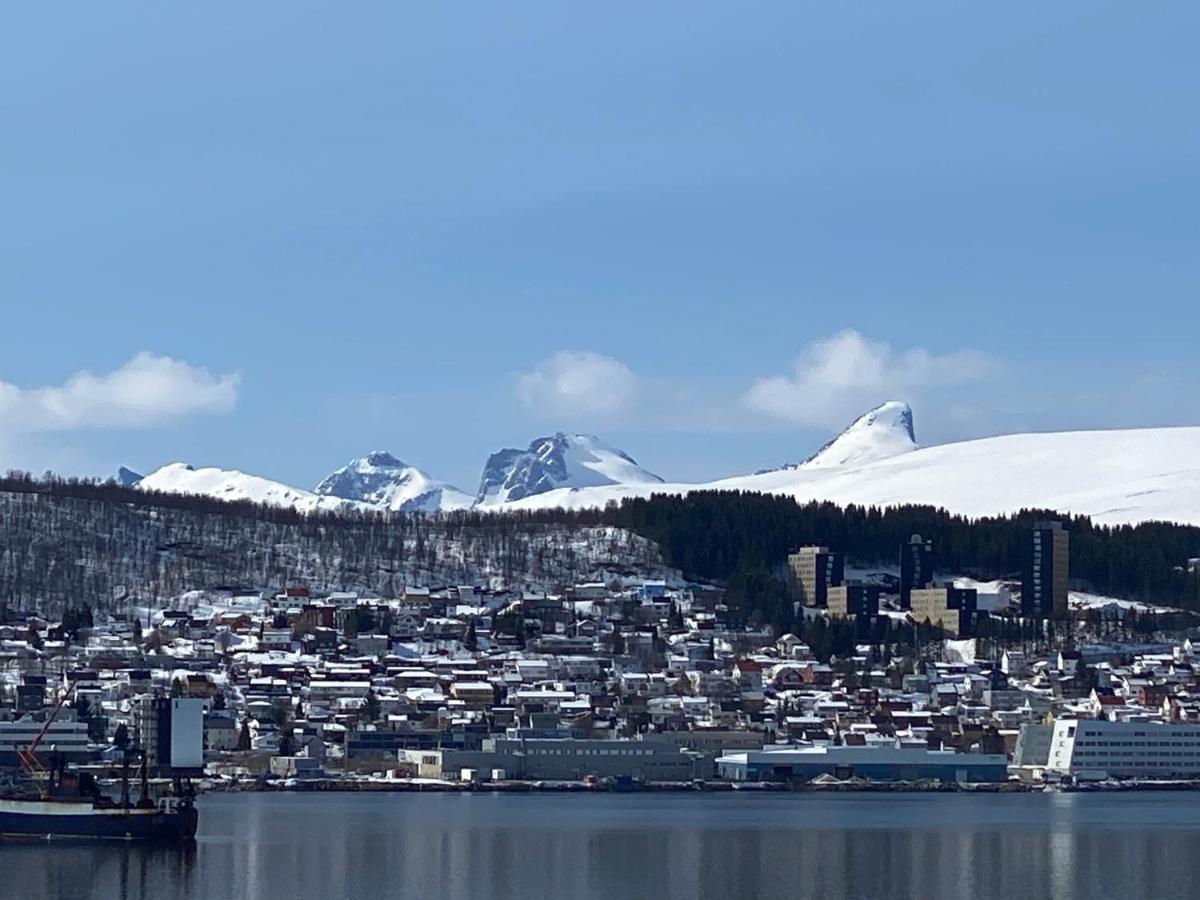 Polar Cozy Apartment - With View And Free Parking Tromsø Exterior foto